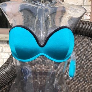 NWT Everyday Sunday Push-Up top